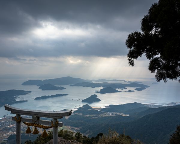 山の上の神社